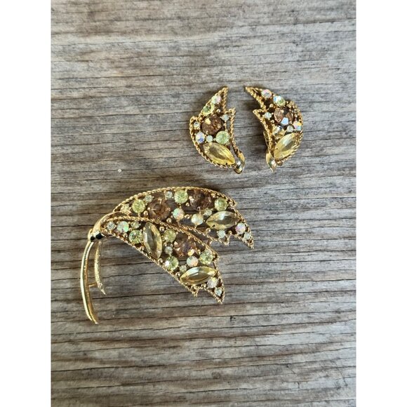 Emmons BOpen Back Rhinestone Lily Flower Brooch Pin Earrings Demi parure - Picture 4 of 10